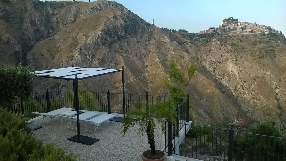 Casale Di Caterina Guest House ตาออร์มินา ภายนอก รูปภาพ