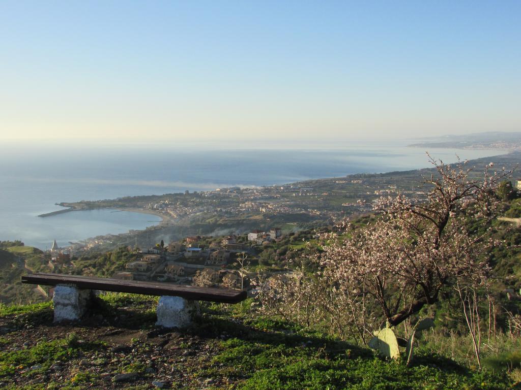 Casale Di Caterina Guest House ตาออร์มินา ภายนอก รูปภาพ