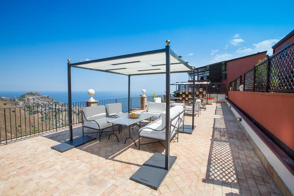 Casale Di Caterina Guest House ตาออร์มินา ภายนอก รูปภาพ